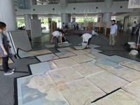 画像展示作業の風景１