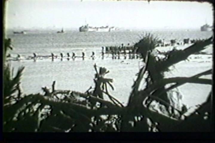 沖縄上陸 1945年4月1日