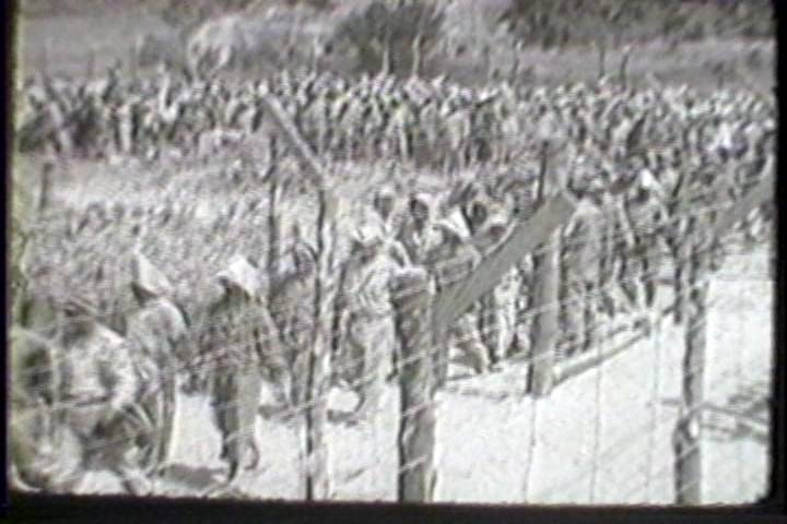 日本軍大量投降　琉球列島沖縄島　1945年6月25日