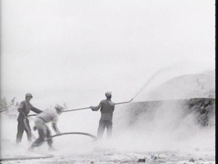 海岸での火災 1945年6月2日、捕虜について 1945年4月19日[原文ママ］